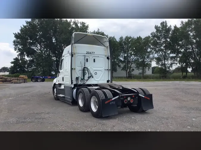 2021 Freightliner Cascadia 126213ef3b4dbef09d8d965fbb11c89dbec