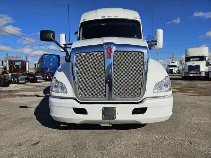 2021 KENWORTH T680