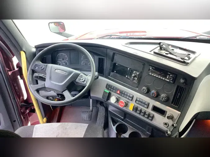 2022 Freightliner Cascadia 126