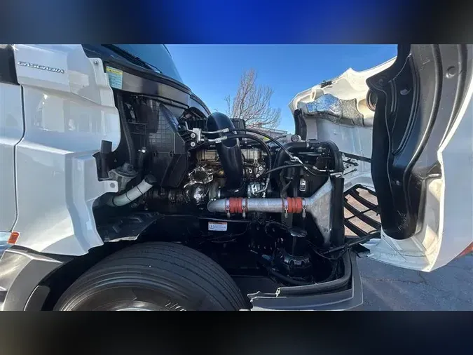 2022 FREIGHTLINER CA126