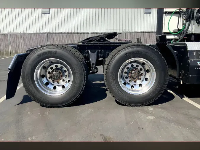 2021 INT LT625 6x4