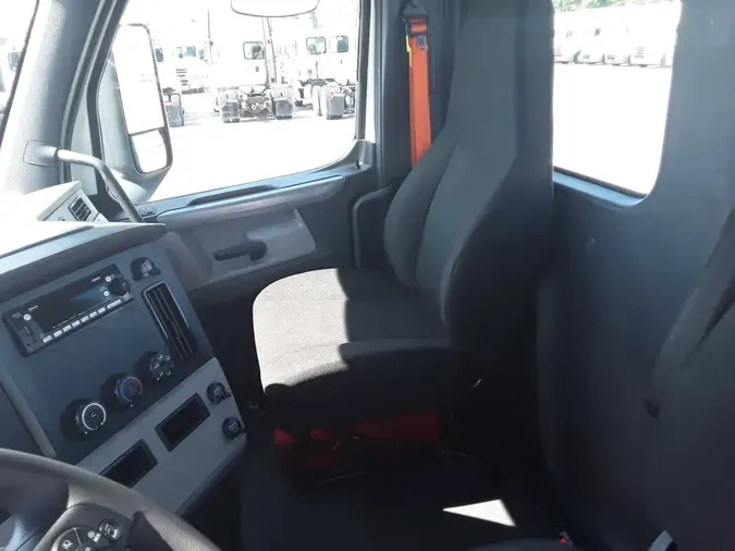 2020 FREIGHTLINER/MERCEDES NEW CASCADIA 11621450ed9d3f376d045ba2ec525318380