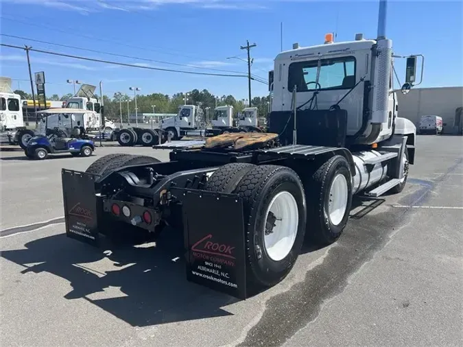 2003 MACK CH613
