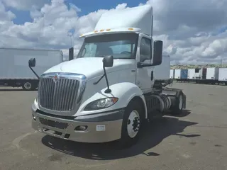 2019 NAVISTAR INTERNATIONAL RH613 DAYCAB S/A