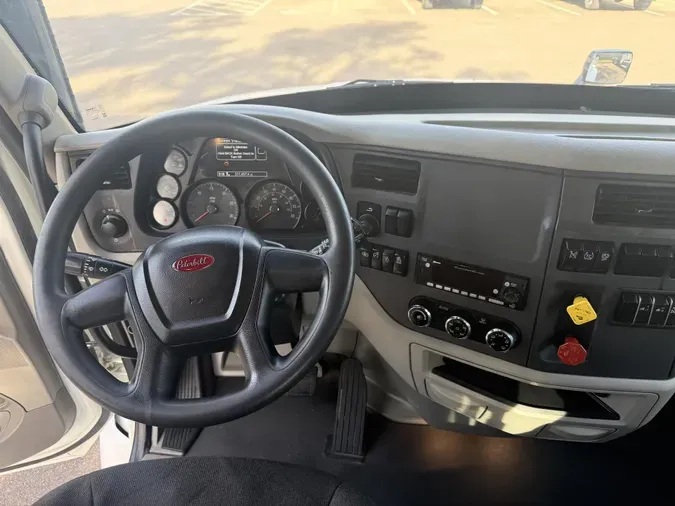 2021 Peterbilt 579214c57d57a4e0a6468b61a2f49bb892d
