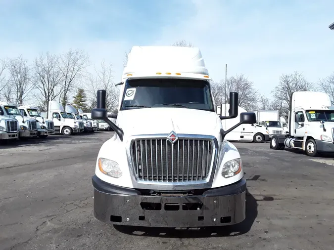 2019 NAVISTAR INTERNATIONAL LT625 SLPR CAB