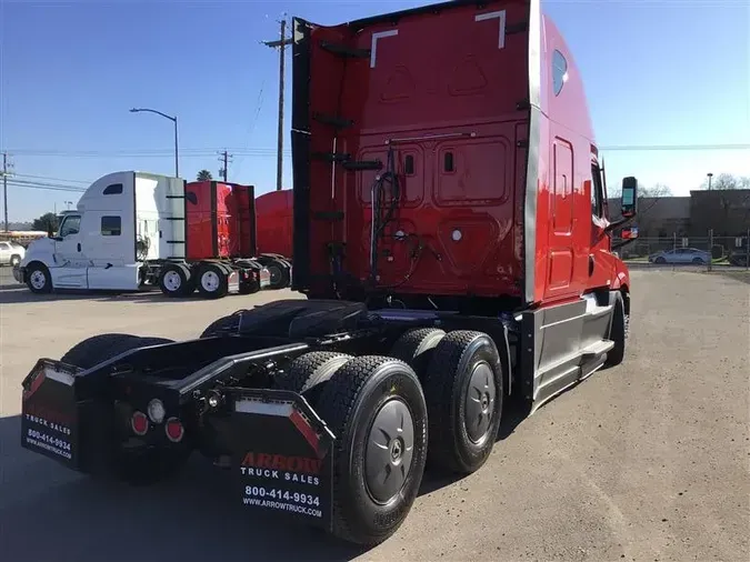 2021 FREIGHTLINER CA126