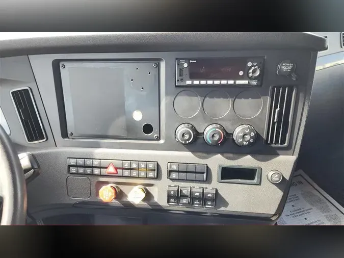 2023 FREIGHTLINER CA126