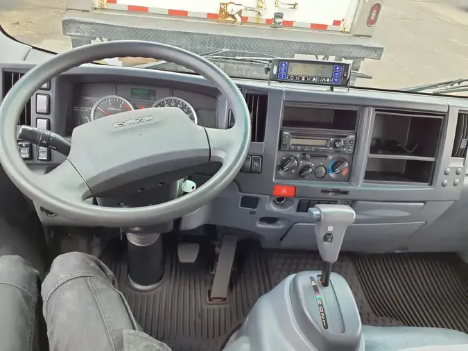 2019 ISUZU NPR