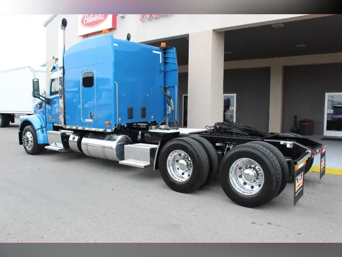 2020 Peterbilt 567