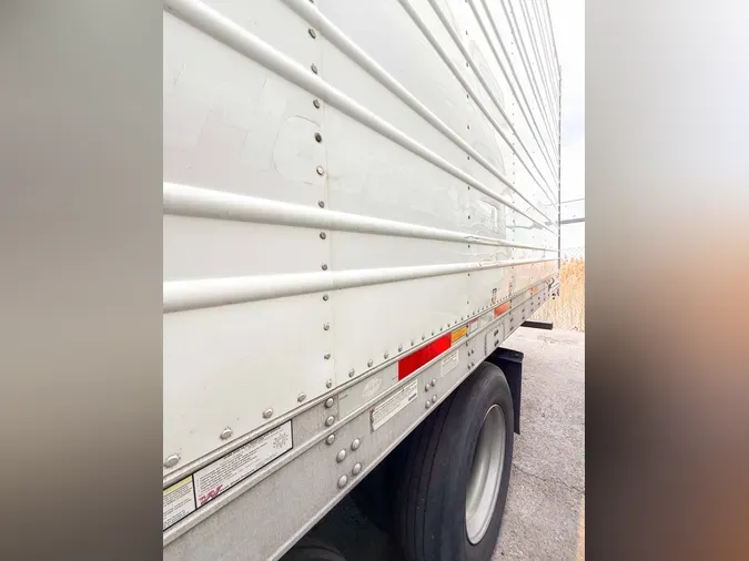 2018 UTILITY VS2RA215a56381a697013d8ad934dc0029922