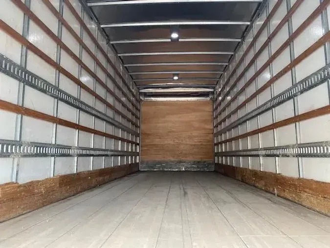2023 Freightliner Business Class M2 106