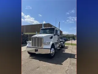 2025 PETERBILT 567