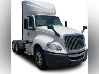 2020 International LT625