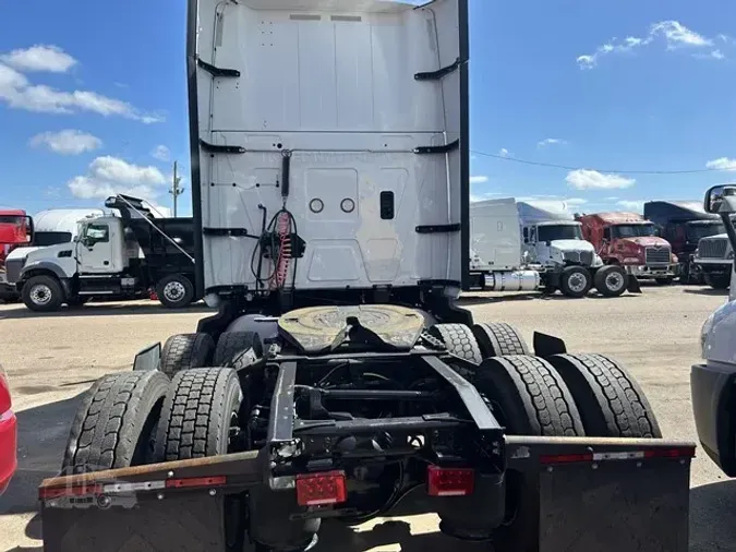 2021 INTERNATIONAL LT