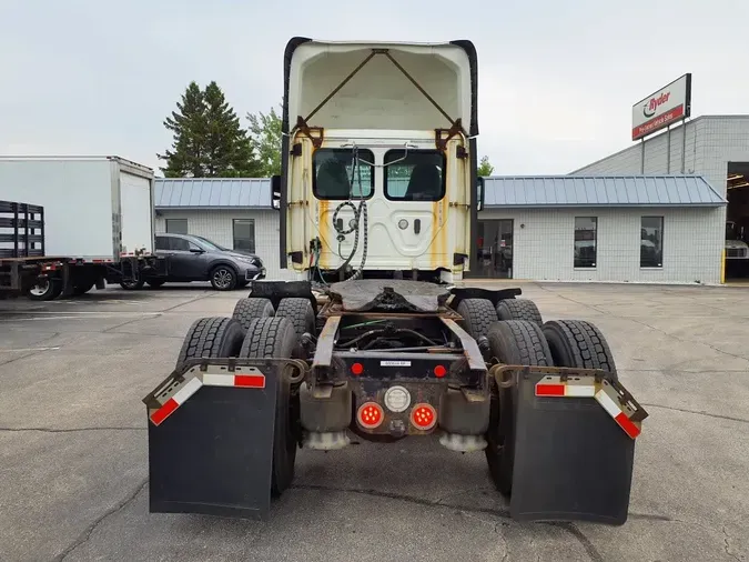 2018 FREIGHTLINER CASCADIA 125