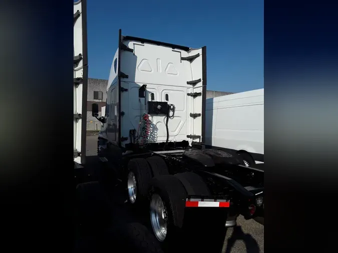 2019 FREIGHTLINER CASCADIA 125