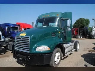 2011 MACK PINNACLE CXU612
