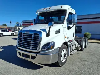 2019 FREIGHTLINER/MERCEDES CASCADIA 113