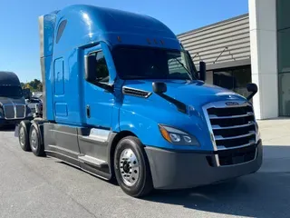 2021 Freightliner Cascadia 126