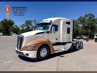 2022 KENWORTH T680