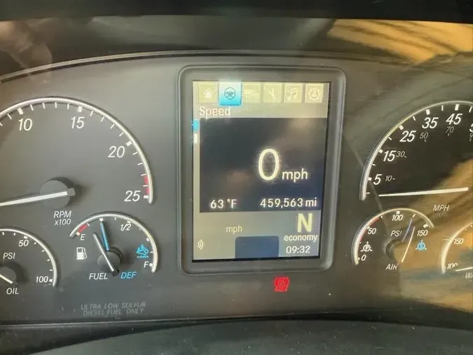 2023 Freightliner Cascadia21709c82720fd787a7ba8903d777e5cd