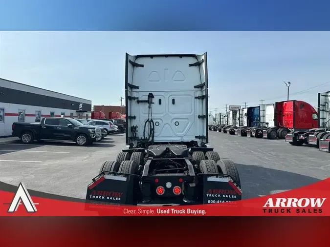 2020 FREIGHTLINER CA126
