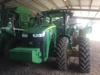 2011 John Deere 8335R