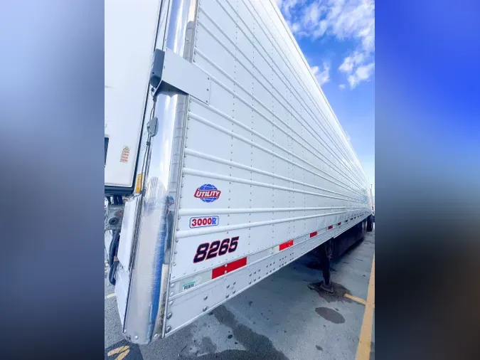 2017 UTILITY VS2RA2177035fae6c2318c4ef89728e1e375f