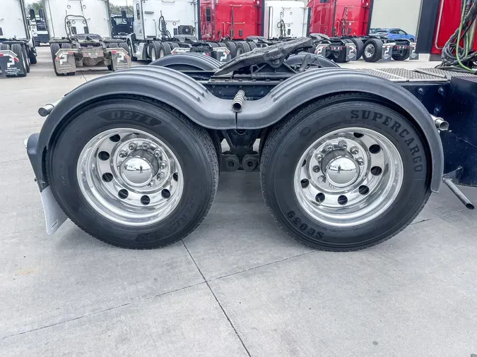 2022 KENWORTH T680