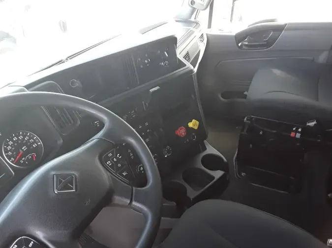 2019 NAVISTAR INTERNATIONAL LT625 SLPR CAB