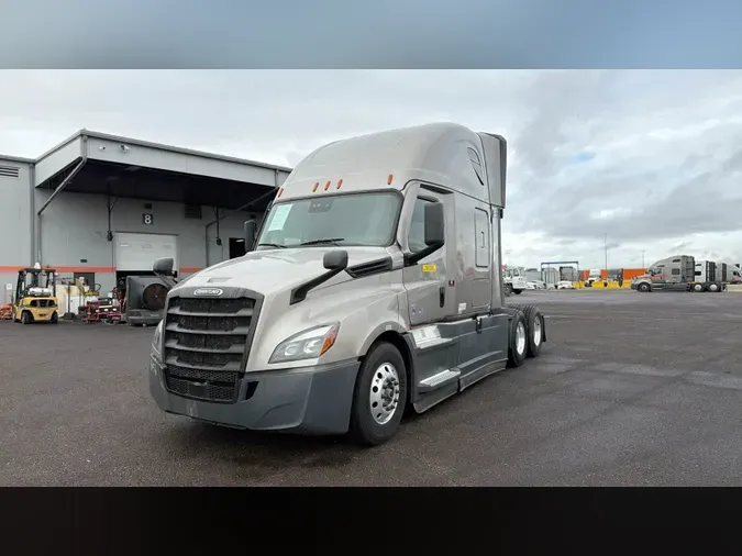 2025 Freightliner Cascadia 126
