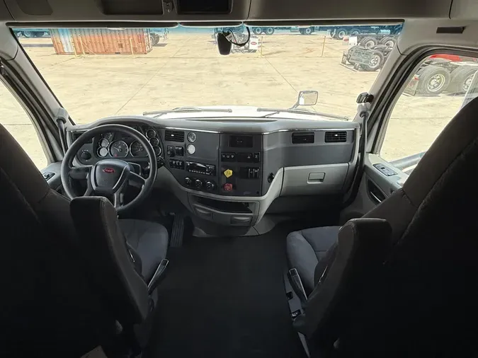 2022 Peterbilt 579
