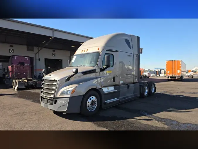 2023 Freightliner Cascadia 126