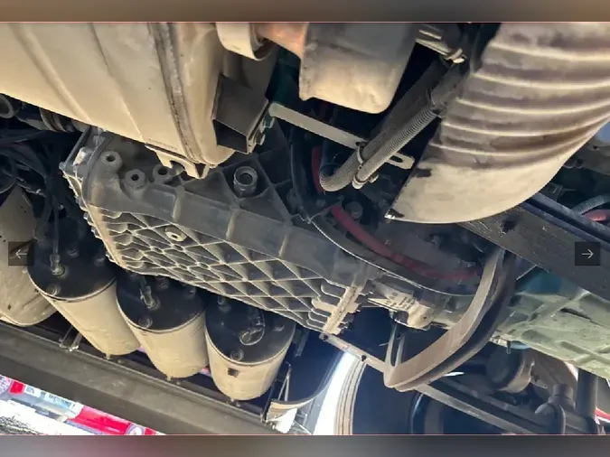 2025 VOLVO VNL64T860217e914c935ca3a9df2033c239484d6f