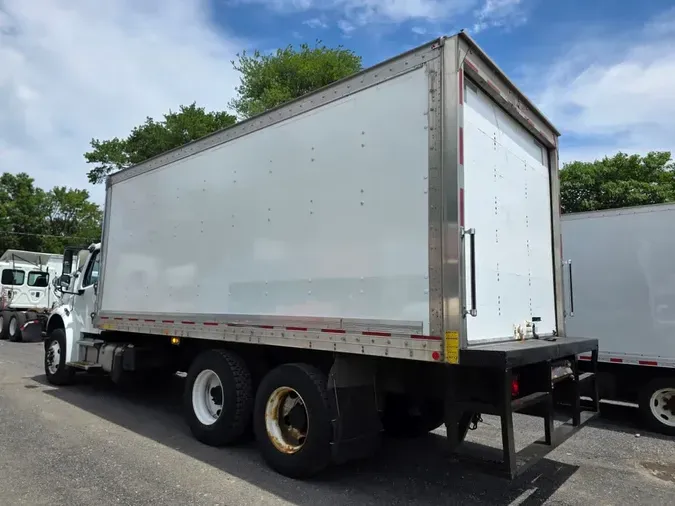 2019 FREIGHTLINER M2 106