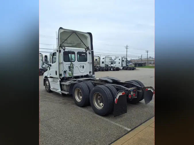 2020 FREIGHTLINER/MERCEDES NEW CASCADIA PX12664