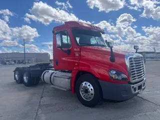 2018 Freightliner X12564ST