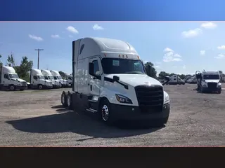 2023 Freightliner Cascadia 126