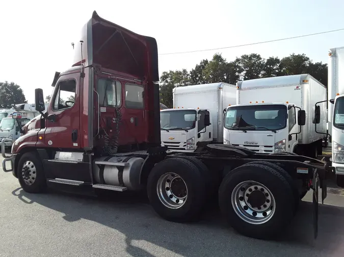 2017 FREIGHTLINER/MERCEDES CASCADIA 125