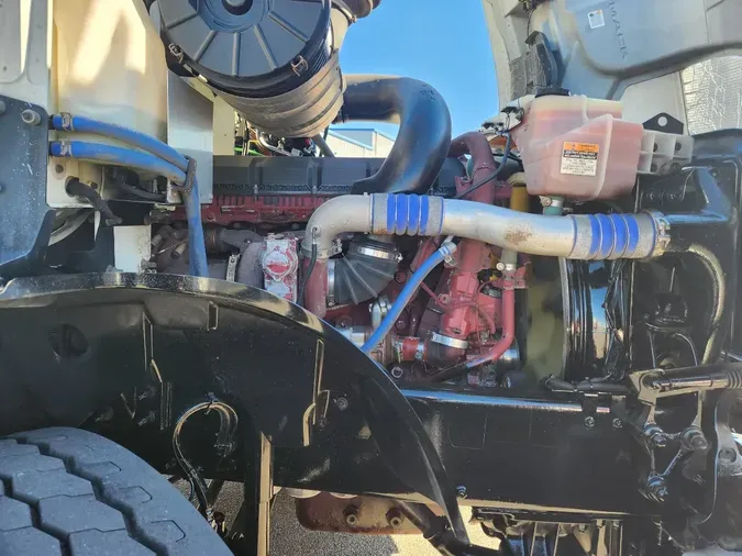 2021 MACK Anthem AN64T