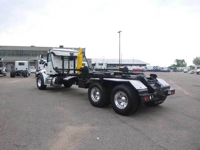 2018 Peterbilt 567