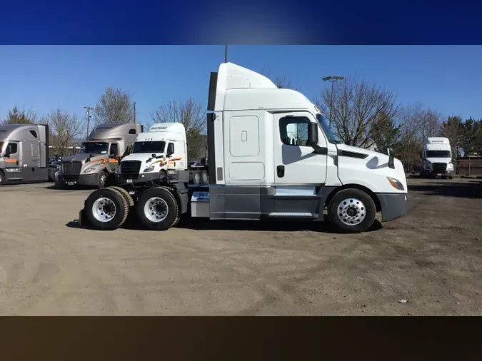 2020 Freightliner Cascadia