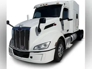 2022 Peterbilt 579