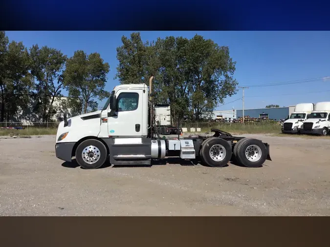 2019 Freightliner Cascadia 126218f7bf8e40a7842dd13a6d5f15cf1c8
