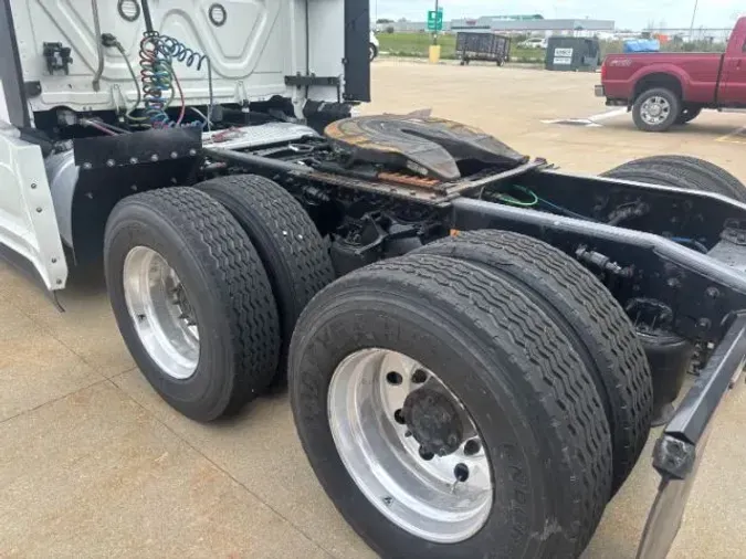2020 Freightliner New Cascadia 126