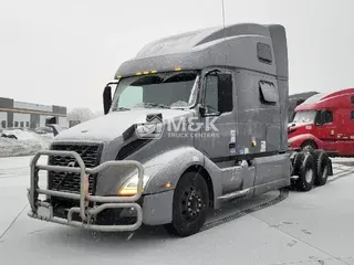 2024 VOLVO VNL64T860