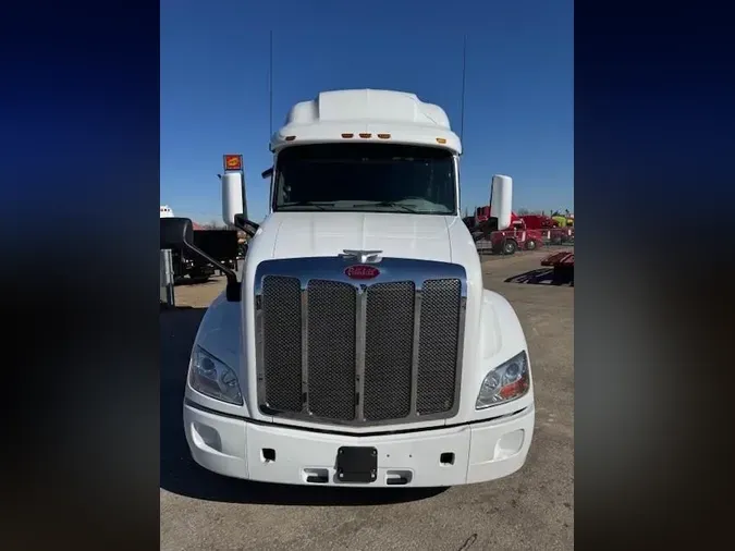 2022 Peterbilt 579