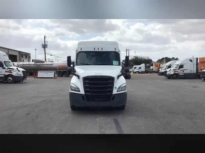 2022 Freightliner Cascadia 126