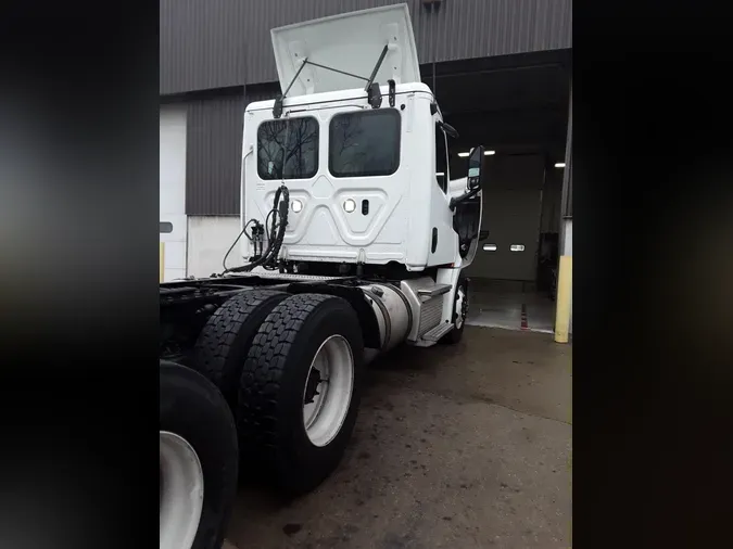 2019 FREIGHTLINER/MERCEDES NEW CASCADIA PX12664